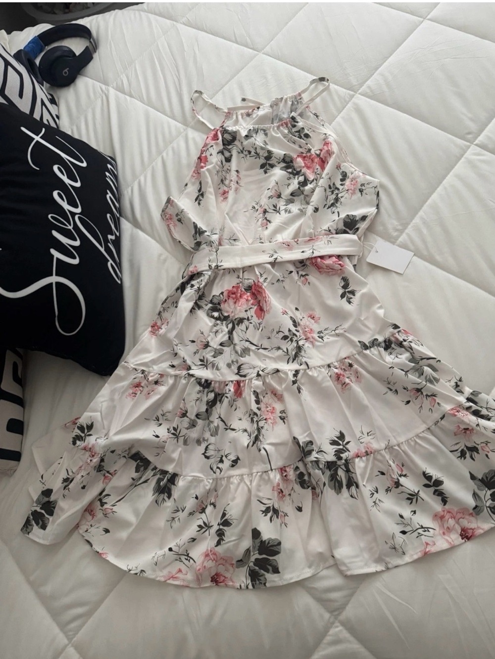 A Stunning summer White Floral Ruffle Tiered women’s Dress with Pink Roses